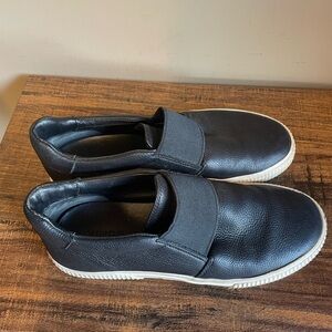 Vince Slip On Black Leather Tennis Shoes